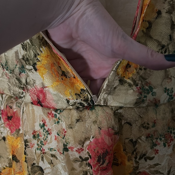 Stunning 1950’s/1960’s lace and embellished dress😍 - Picture 12 of 16